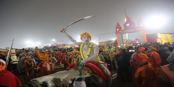 प्रयागराजमहाकुम्भे प्रातः दशवादनं यावत् 1.38 कोटि श्रद्धालुभिः कृतं स्नानम्