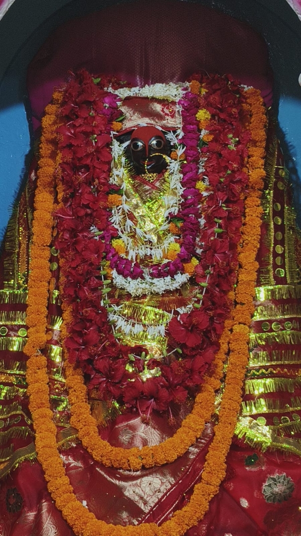 मां सिद्धिदात्री का दरबार