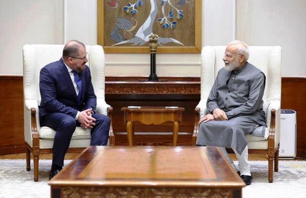 प्रधानमंत्री नरेन्द्र मोदी शनिवार को क्वालकॉम के अध्यक्ष और सीईओ क्रिस्टियानो आर. अमोन से मुलाकात के दौरान