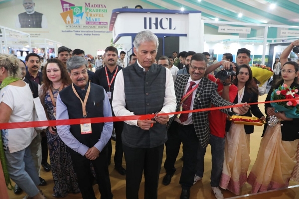मुख्य सचिव अनुराग जैन ने मध्यप्रदेश ट्रैवल मार्ट में आयोजित बी-2-बी इवेंट एवं प्रदर्शनी का शुभारंभ किया