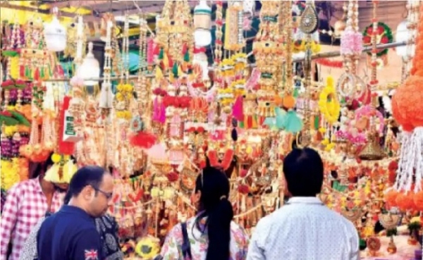 पुष्य नक्षत्र पर सजे बाजार (प्रतीकात्मक तस्वीर)
