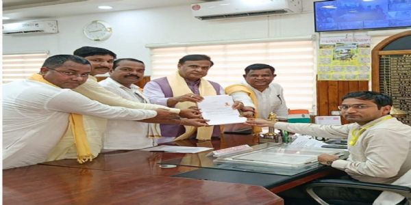 मुख्यमन्त्रिणा डॉ. हिमन्तबिस्वसरमा इत्यनेन सांसदाय कृपानाथमल्लाहाय जन्मदिनस्य अवसरे हार्दिकं शुभाशंसनं दत्तम्