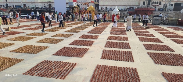 प्रान्तीयकृत दीपोत्सव अवध विश्वविद्यालय