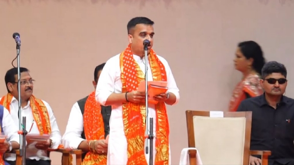 નવા મંત્રીમંડળની શપથવિધિ સંપન્ન