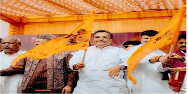दीपोत्सवे अयोध्यायाम् अभवत् भगवतः रामस्य भव्यः रामायण–शोभा–यात्रा