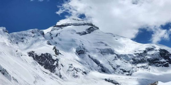 अस्मिन् वर्षे समंकितैर्यात्रिभिः आदि कैलाशस्य कृतं दर्शनम्