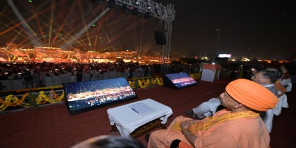 दीपोत्सवे पूर्णे प्रदेशे एकपञ्चाशल्लक्षोत्तरैककोटिमिताः दीपाः ज्वलन्ति , अयोध्या धाम्नि 26 लक्षात् अधिकाः - मुख्यमंत्री योगी