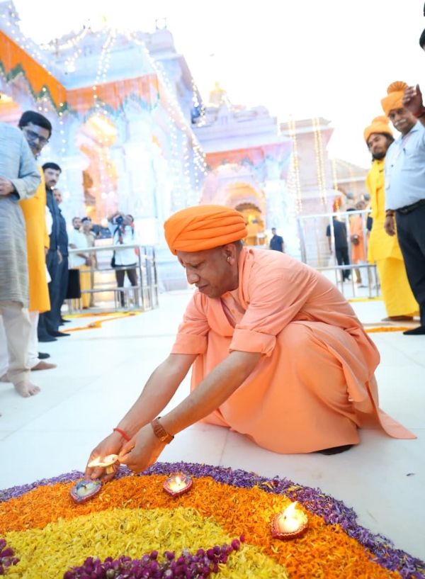 दीपोत्सव की दिव्यता