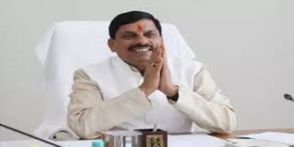 मुख्यमंत्री डॉ॰ यादवेन दीपानां पर्वणि दीपावल्यां प्रदेशवासिनः प्रति शुभकामनाः दत्ताः
