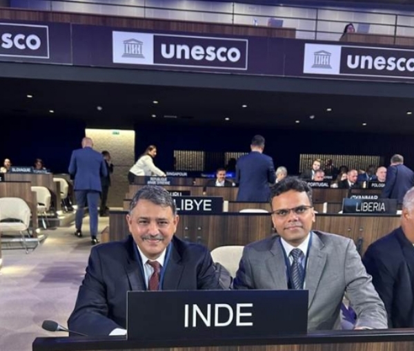 खेल सचिव  हरि रंजन राव और राष्ट्रीय डोपिंग-रोधी एजेंसी (नाडा) के महानिदेशक अनंत कुमार खेल सचिव  हरि रंजन राव और राष्ट्रीय डोपिंग-रोधी एजेंसी (नाडा) के महानिदेशक अनंत कुमार