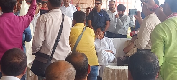 तैयारी में जुटे नेता