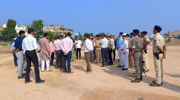 तैयारी में जुटे अधिकारी