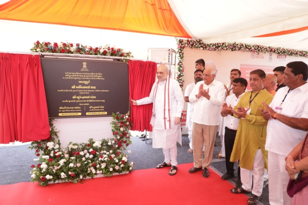 શાંતિપુરા-ખોરજ GIDC રોડના છ-માર્ગીયકરણનું ખાતમુહૂર્ત શાંતિપુરા-ખોરજ GIDC રોડના છ-માર્ગીયકરણનું ખાતમુહૂર્ત