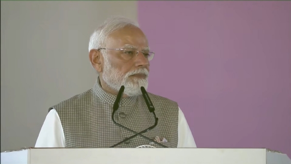 प्रधानमंत्री नरेन्द्र मोदी मुंबई में प्रधानमंत्री नरेन्द्र मोदी मुंबई में