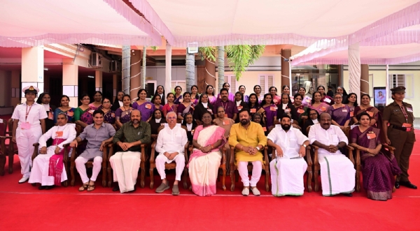 सेंट टेरेसा कॉलेज के शताब्दी समारोह की तस्वीर सेंट टेरेसा कॉलेज के शताब्दी समारोह की तस्वीर