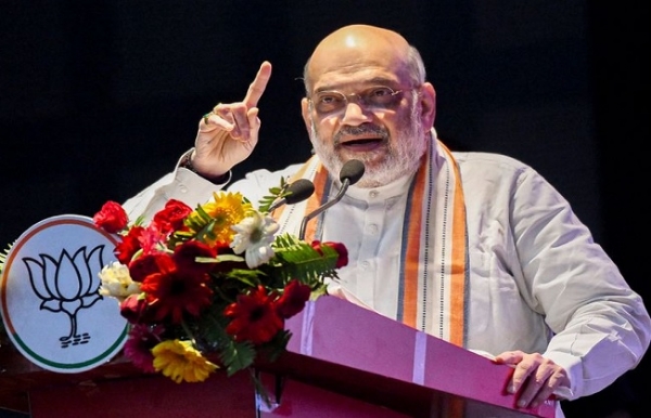 अमित शाह बिहार के मुंगेर में जनसभा को सम्बोधित करते हुए अमित शाह बिहार के मुंगेर में जनसभा को सम्बोधित करते हुए