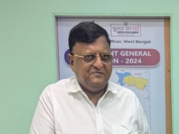 चुनाव अधिकारी