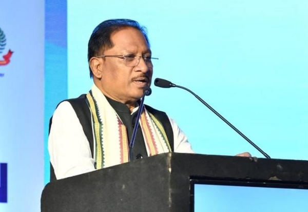 मुख्यमंत्री  साय ने  कार्यक्रम काे संबाेधित करते हुए मुख्यमंत्री  साय ने  कार्यक्रम काे संबाेधित करते हुए