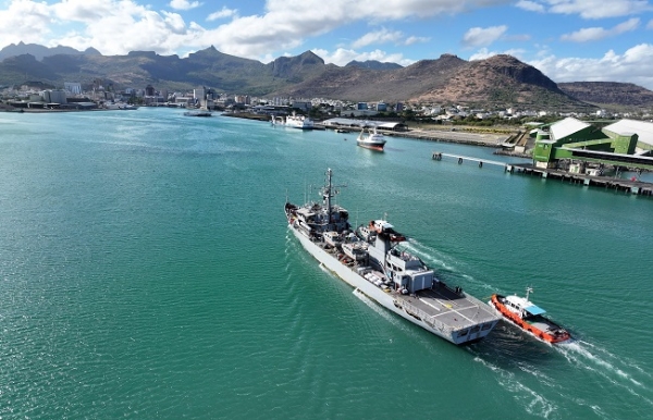 भारतीय युद्धपोत सतलुज ने मॉरीशस में हाइड्रोग्राफिक सर्वेक्षण पूरा किया भारतीय युद्धपोत सतलुज ने मॉरीशस में हाइड्रोग्राफिक सर्वेक्षण पूरा किया