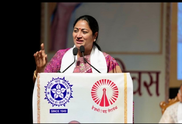 नई दिल्ली केदारनाथ साहनी ऑडिटोरियम में आयोजित प्रेरक कार्यक्रम को संबोधित करती मुख्यमंत्री रेखा गुप्ता नई दिल्ली केदारनाथ साहनी ऑडिटोरियम में आयोजित प्रेरक कार्यक्रम को संबोधित करती मुख्यमंत्री रेखा गुप्ता