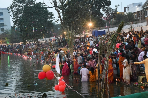 छठ घाट की तस्वीर छठ घाट की तस्वीर