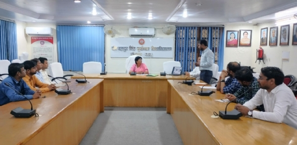 डीएसटी–पर्स” परियोजना की प्रगति समीक्षा बैठक लेते कुलपति प्रो. वंदना सिंह डीएसटी–पर्स” परियोजना की प्रगति समीक्षा बैठक लेते कुलपति प्रो. वंदना सिंह