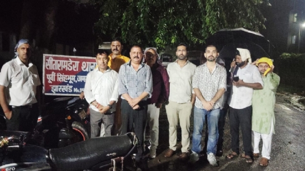 सीतारामडेरा थाना प्राथमिकता दर्ज कराने पहुंचे बम सिंह