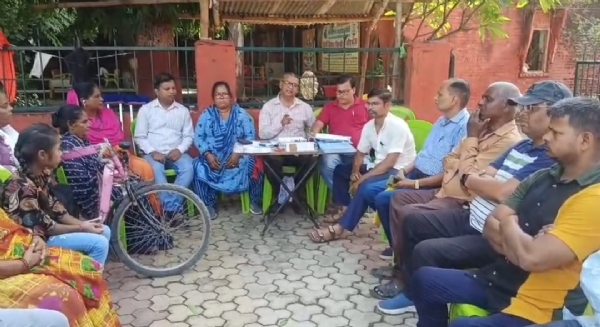 बैठक के दौरान एसोसिएशन के पदाधिकारी एवं सदस्यों का छायाचित्र