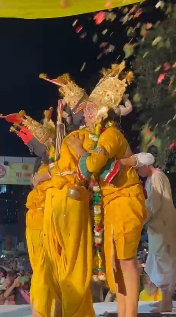 रामनगर का भरत मिलाप