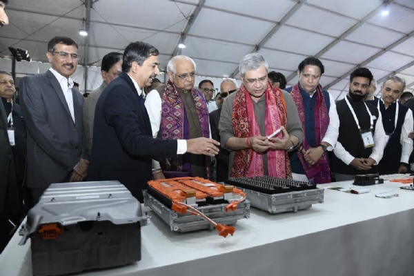 मेहसाणा में वाइब्रेंट गुजरात रीजनल कॉन्फ्रेंस