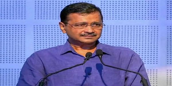 केजरीवालः पुण्यतिथौ रतन टाटा अददात् श्रद्धांजलिम्