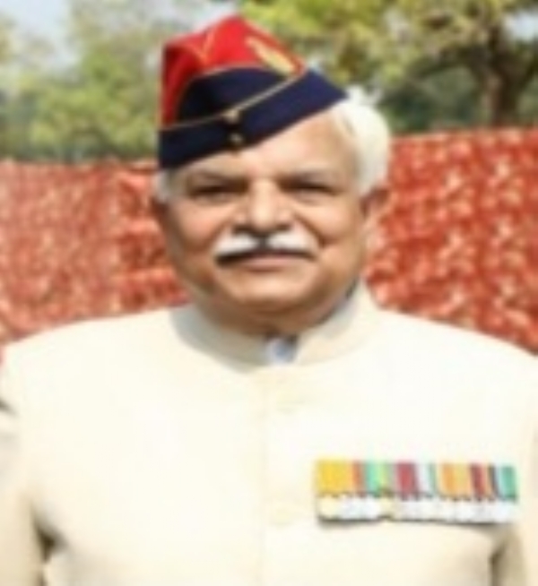 लेफ्टिनेंट जनरल विष्णु कांत चतुर्वेदी  पीवीएसएम, एवीएसएम, एसएस  पूर्व सैनिक