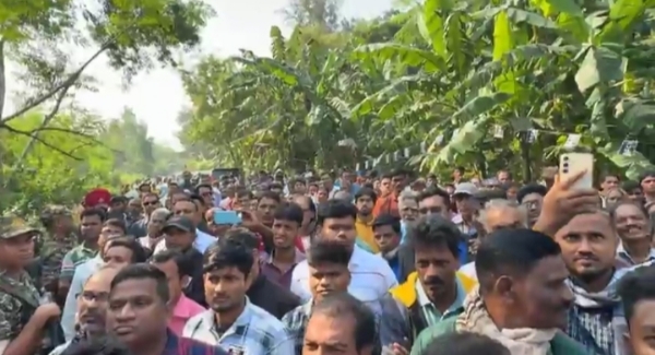 नंदीग्राम में रक्ताक्त सूर्योदय की 18वीं बरसी पर श्रद्धांजलि सभा नंदीग्राम में रक्ताक्त सूर्योदय की 18वीं बरसी पर श्रद्धांजलि सभा