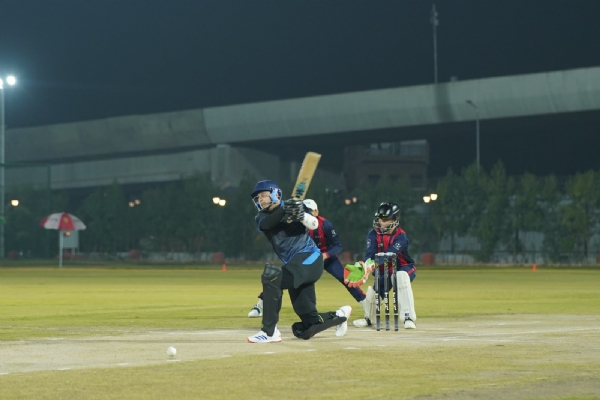 उज्बेकिस्तान के साथ हो रहे क्रिकेट मैच की फोटो उज्बेकिस्तान के साथ हो रहे क्रिकेट मैच की फोटो