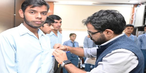 सोनीपत: प्रशासनेन परिचयशिविरे बालकाः शासनप्रक्रियाम् अशिक्षन्त।