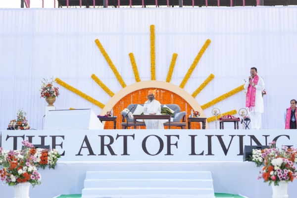 जयपुर में युवाओं का महासंगम:आध्यात्मिक गुरु रविशंकर ने दिया सकारात्मकता और जिम्मेदारी का संदेश