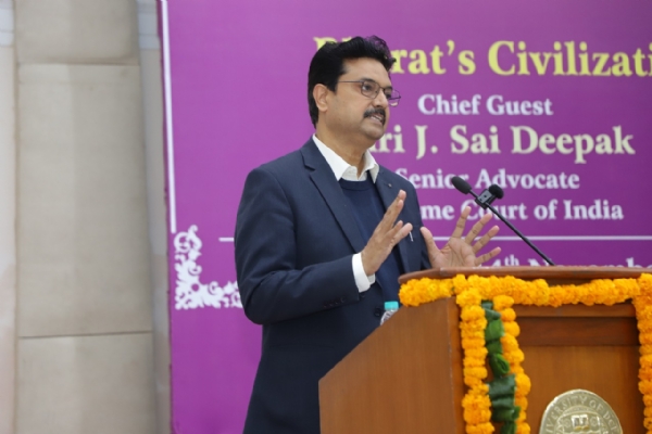 दिल्ली विश्वविद्यालय के कुलपति प्रो. योगेश सिंह सेमिनार में। दिल्ली विश्वविद्यालय के कुलपति प्रो. योगेश सिंह सेमिनार में।