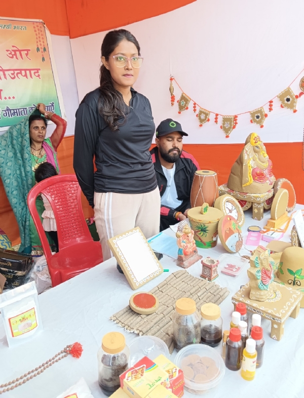 बाल मेला लगा स्टाल बाल मेला लगा स्टाल