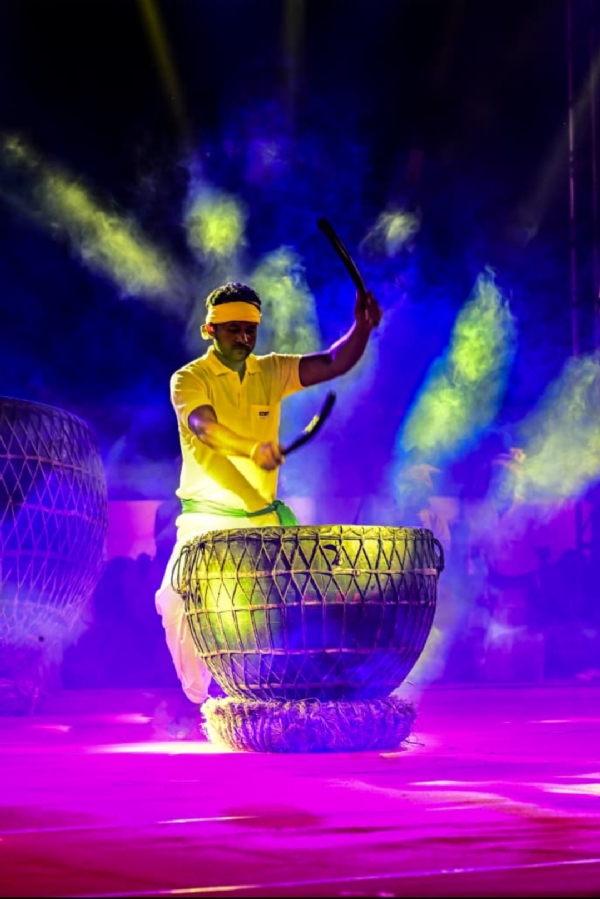 संवाद 2025 : आदिवासी पहचान, परंपरा और सामुदायिक गौरव का उत्सव संवाद 2025 : आदिवासी पहचान, परंपरा और सामुदायिक गौरव का उत्सव