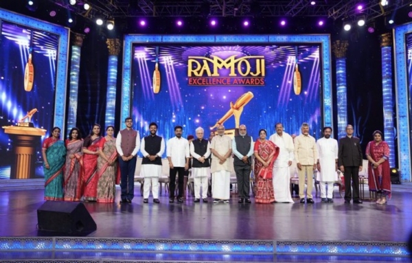 रामोजी फिल्म सिटी में हुए पहले रामोजी एक्सीलेंस अवॉर्ड्स में उपराष्ट्रपति ने उत्कृष्टता और नैतिक मीडिया की जरूरत पर दिया जोर रामोजी फिल्म सिटी में हुए पहले रामोजी एक्सीलेंस अवॉर्ड्स में उपराष्ट्रपति ने उत्कृष्टता और नैतिक मीडिया की जरूरत पर दिया जोर