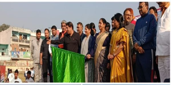 एकतायाः आधारः सरदारपटेलेन स्थापितः - कल्पना सैनी