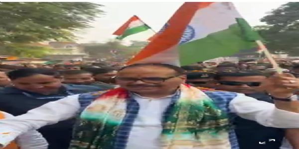 उत्तर प्रदेशस्य जनास्सपा सर्वकारस्य लुंठनराजं न विस्मरेयुः : बृजेश पाठकः