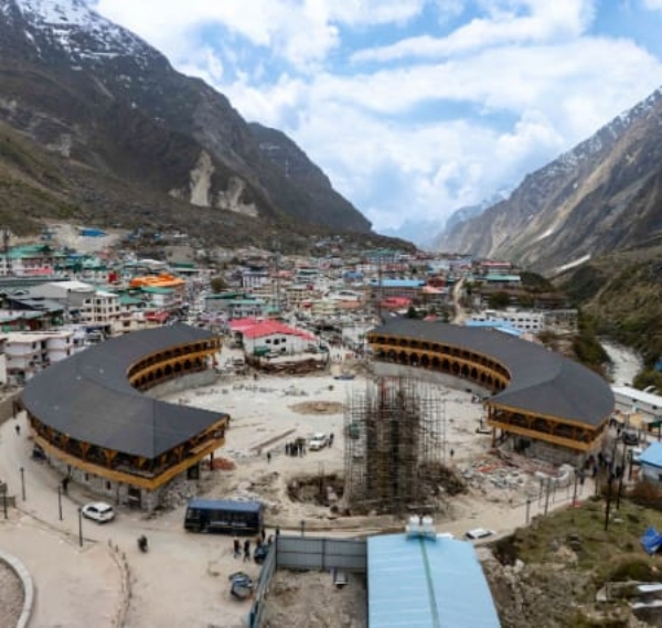 मास्टर प्लान पर कार्य शुरू हाेने के बाद बदलती बदरीशपुरी। मास्टर प्लान पर कार्य शुरू हाेने के बाद बदलती बदरीशपुरी।