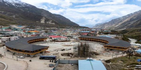 भगवतः नारायणस्य बदरीशपुरीस्थे 481 कोटीनां मास्टर-योजनायाः रूपं दृश्यते स्म