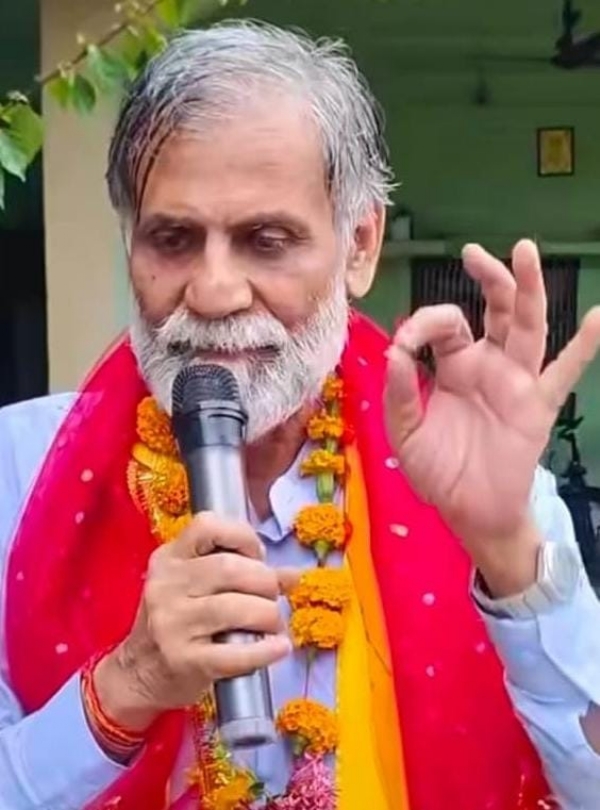 दरभंगा: जनसुराज उम्मीदवार आर के मिश्रा।