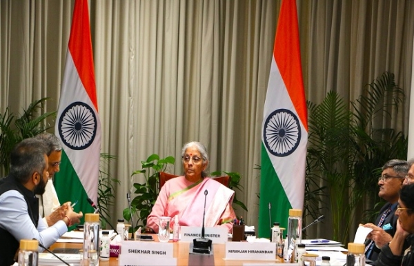 12वीं बजट-पूर्व बैठक की अध्यक्षता करते हुए वित्‍त मंत्री निर्मला सीतारमण