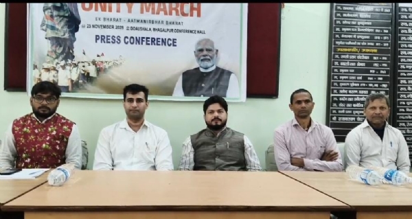 कार्यक्रम में शामिल लोग