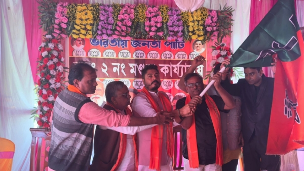 सबांग में शमसुल मिर्ज़ा का भाजपा प्रवेश सबांग में शमसुल मिर्ज़ा का भाजपा प्रवेश