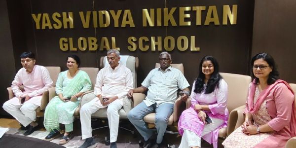 विद्यार्थिनः संविधानस्य विषये शिक्षिताः भवन्तु, राष्ट्रनिर्माणे भागिनः च स्युः इति मम लक्ष्यं अस्ति इति पाटीलोऽभिव्यक्तवान्