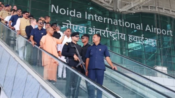 मुख्यमंत्री जेवर एयरपोर्ट के कार्यों का कल लेगें जायजा मुख्यमंत्री जेवर एयरपोर्ट के कार्यों का कल लेगें जायजा